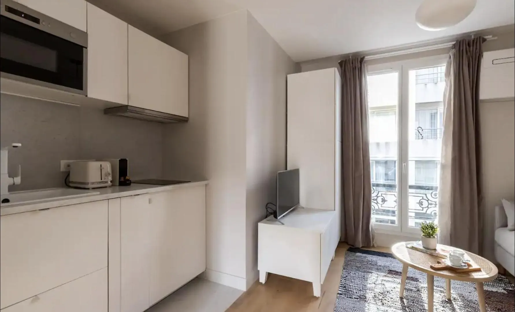 Apartment Enchanting Parisian *