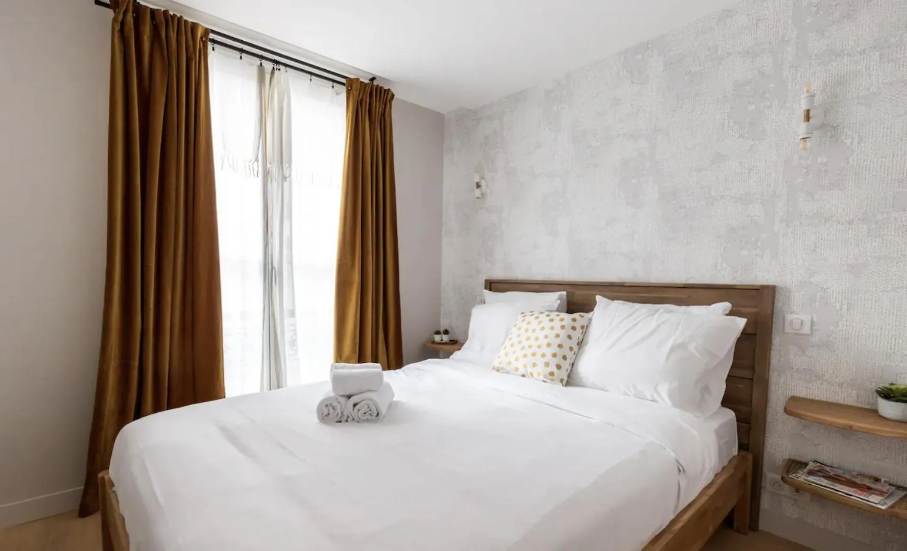 Enchanting Parisian Apartment *